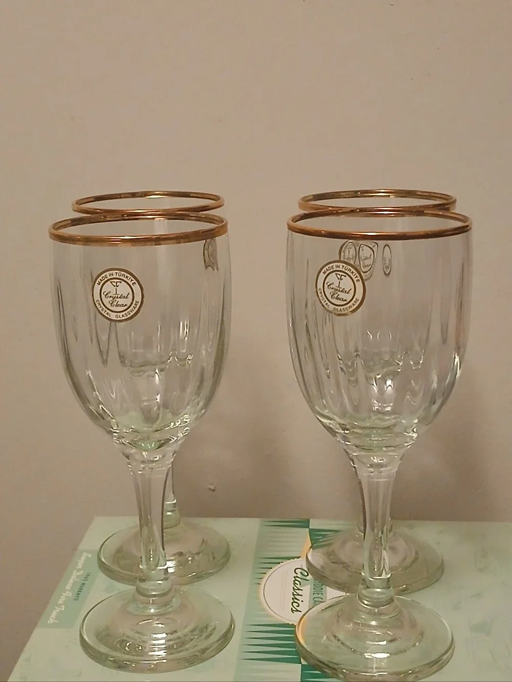 New Vintage Set of 4 Crystal Clear 